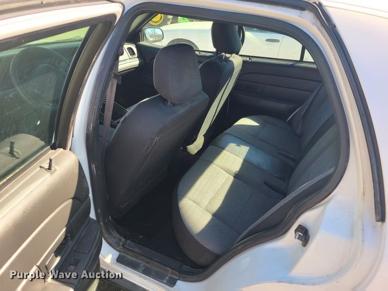 image for item DN6171 2009 Ford Crown Victoria Police Interceptor