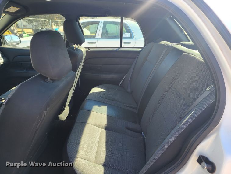 image for item DN6171 2009 Ford Crown Victoria Police Interceptor