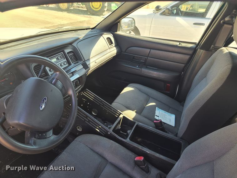 image for item DN6171 2009 Ford Crown Victoria Police Interceptor