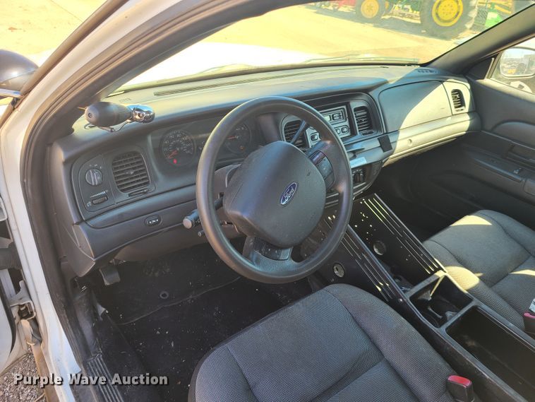 image for item DN6171 2009 Ford Crown Victoria Police Interceptor