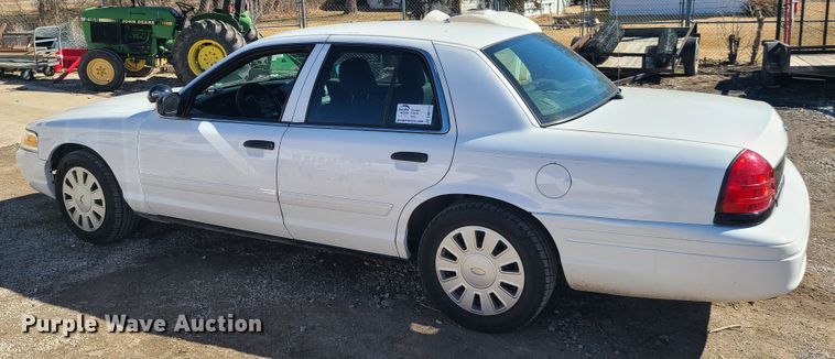 image for item DN6172 2009 Ford Crown Victoria Police Interceptor