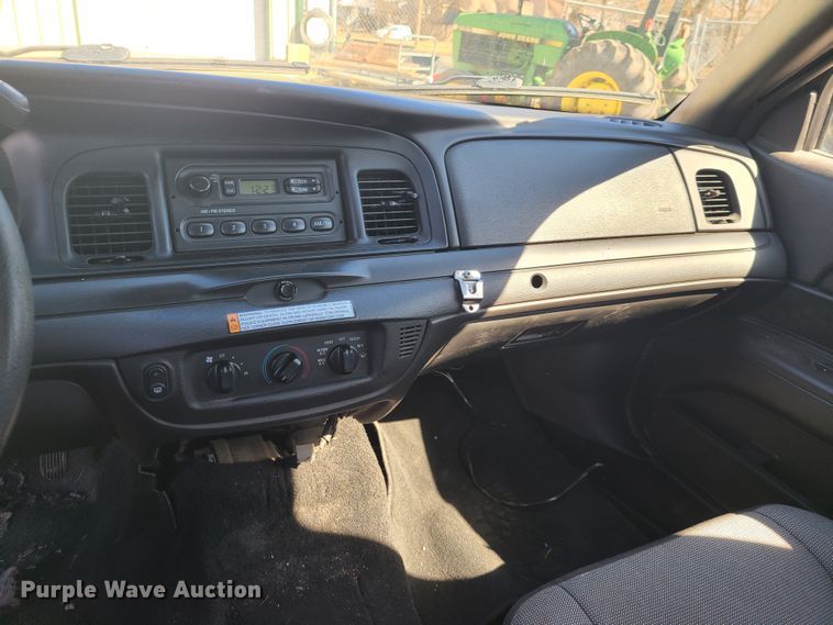 image for item DN6172 2009 Ford Crown Victoria Police Interceptor