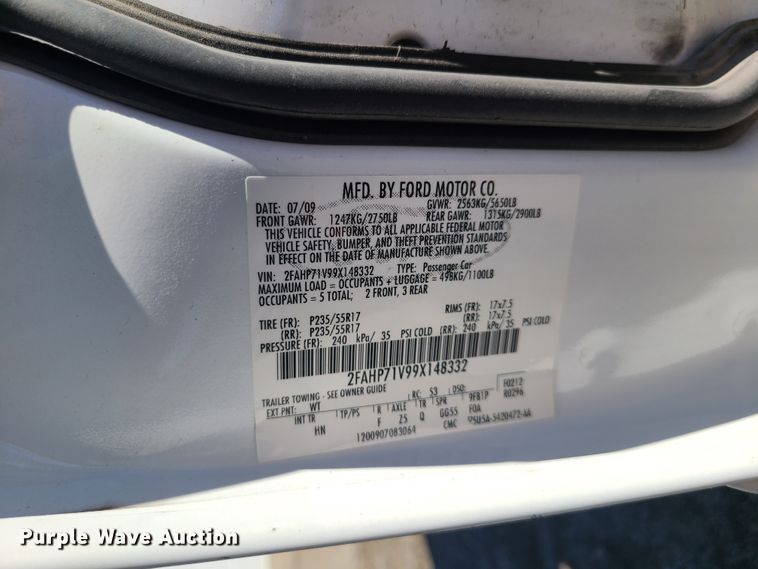 image for item DN6172 2009 Ford Crown Victoria Police Interceptor