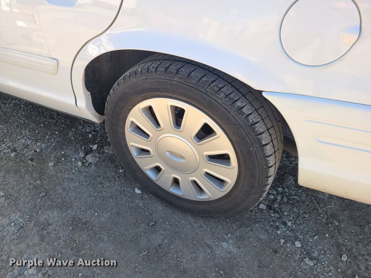 image for item DN6172 2009 Ford Crown Victoria Police Interceptor