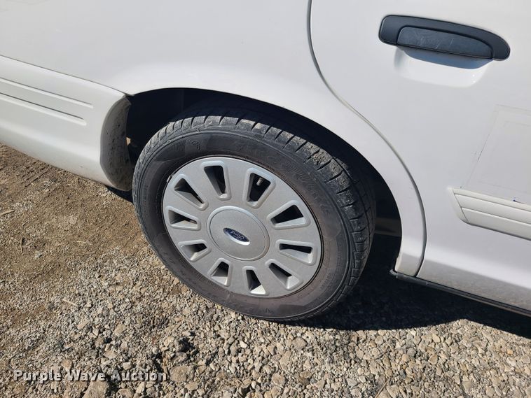 image for item DN6172 2009 Ford Crown Victoria Police Interceptor