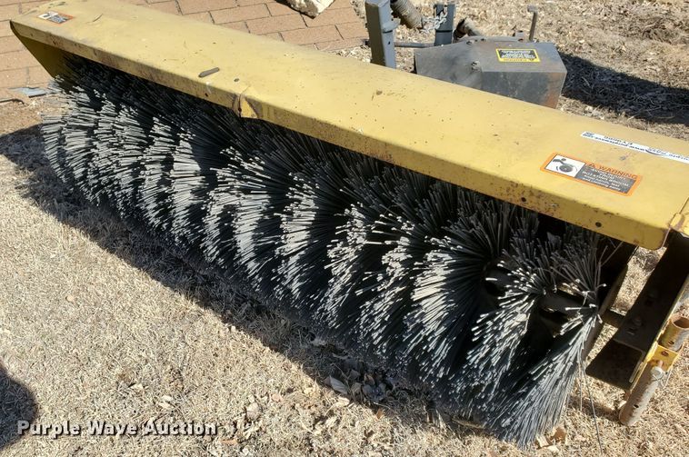 image for item EY9666 John Deere 246 5'W broom