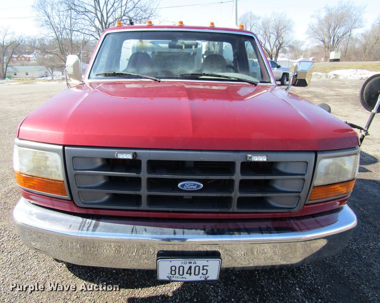 image for item GC9833 1997 Ford F350  street sweeper truck