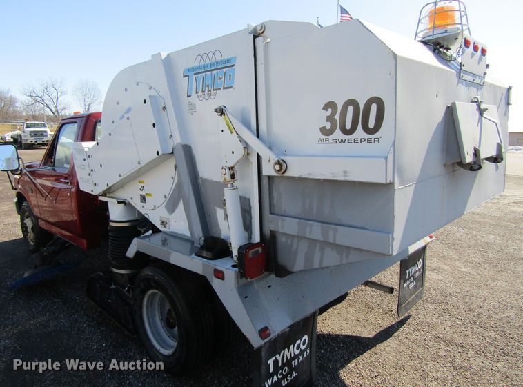 image for item GC9833 1997 Ford F350  street sweeper truck