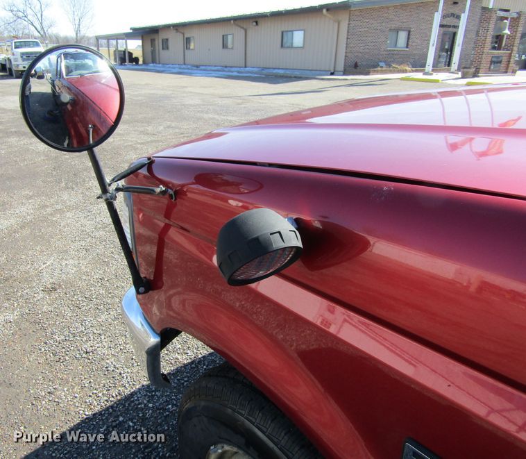 image for item GC9833 1997 Ford F350  street sweeper truck