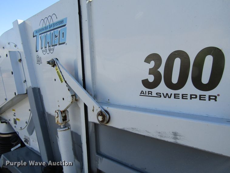 image for item GC9833 1997 Ford F350  street sweeper truck