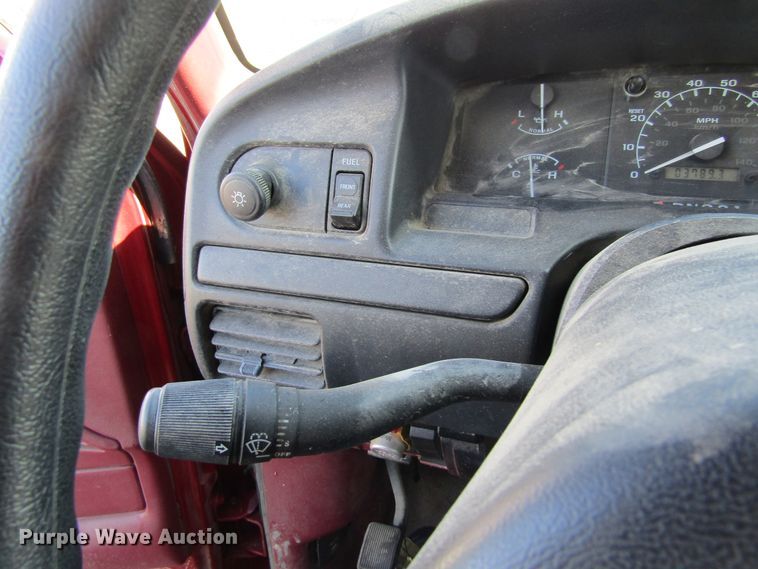 image for item GC9833 1997 Ford F350  street sweeper truck