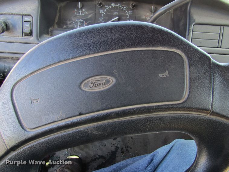 image for item GC9833 1997 Ford F350  street sweeper truck