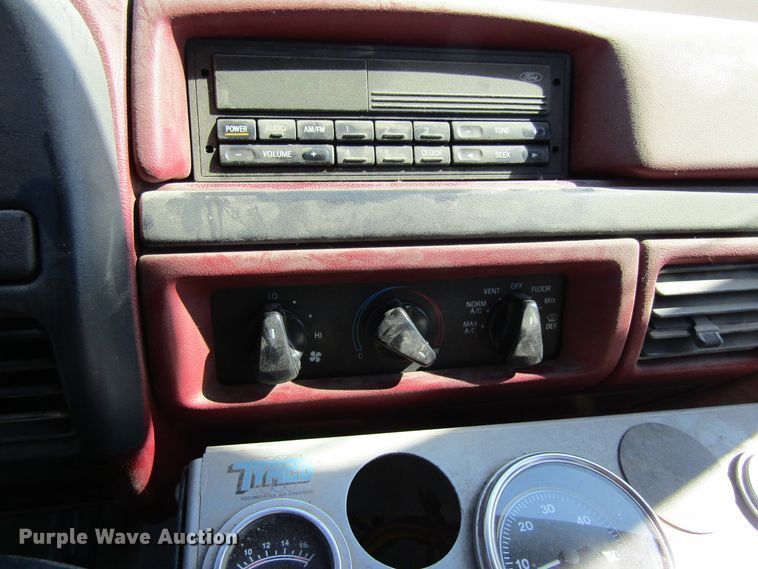 image for item GC9833 1997 Ford F350  street sweeper truck