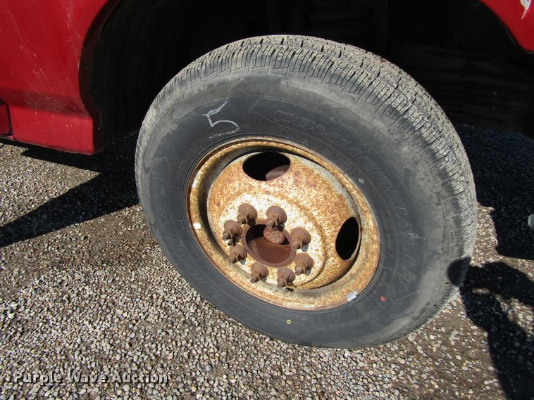 image for item GC9833 1997 Ford F350  street sweeper truck