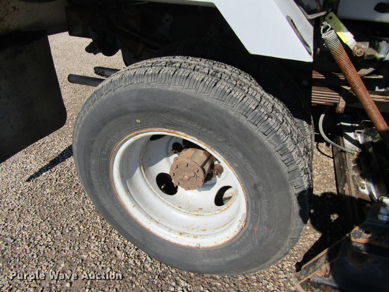 image for item GC9833 1997 Ford F350  street sweeper truck