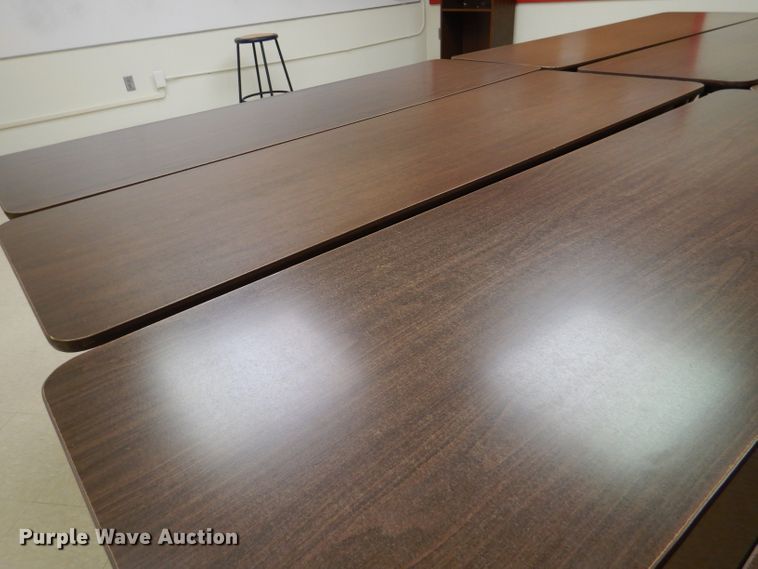 image for item GH9134 (8) tables