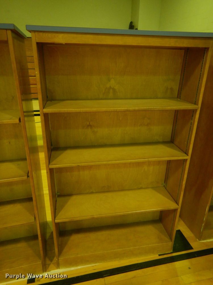 image for item GH9138 (4) cabinets