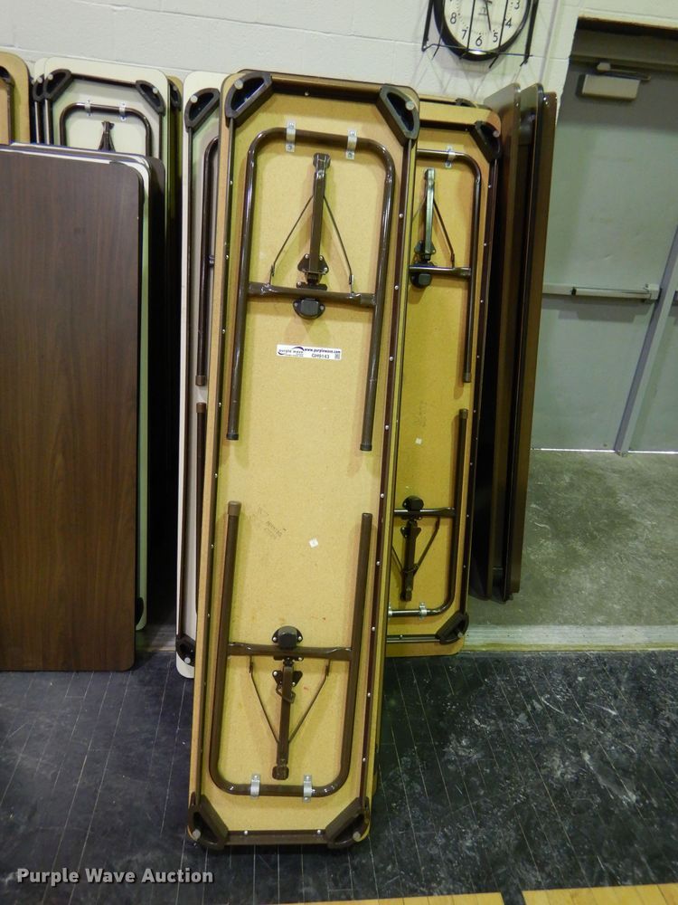 image for item GH9143 Approximately 62 tables