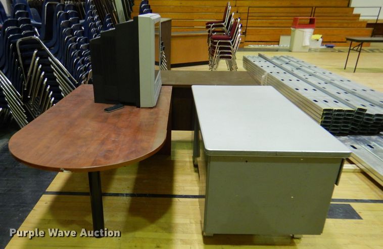 image for item GH9146 (3) desks