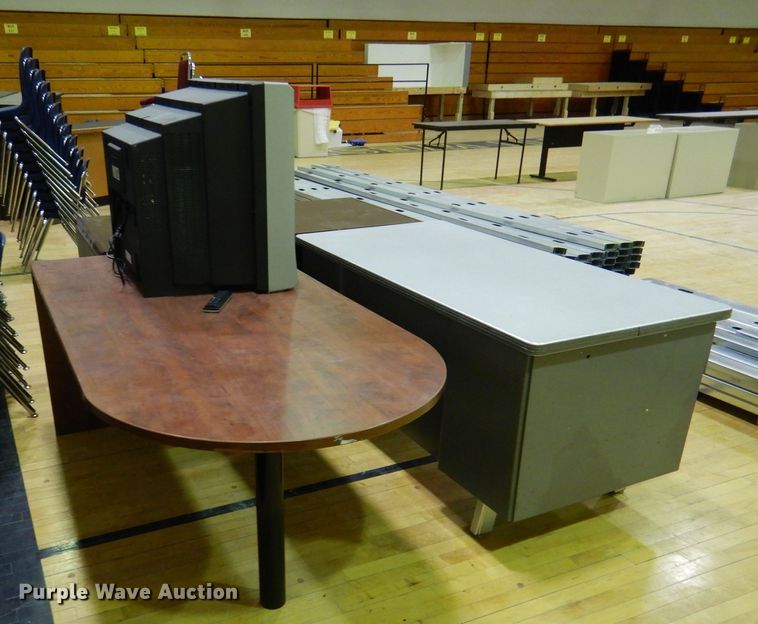 image for item GH9146 (3) desks