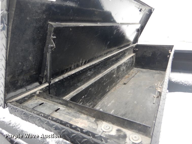 image for item GT9563 2016 Dodge Ram 1500  Crew Cab pickup truck