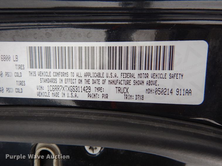 image for item GT9563 2016 Dodge Ram 1500  Crew Cab pickup truck