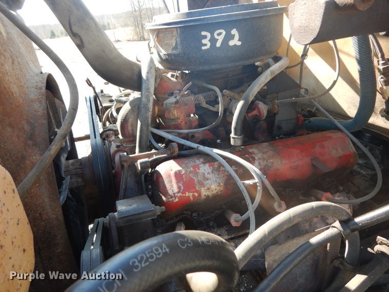 image for item GT9581 1984 International S1700  dump truck