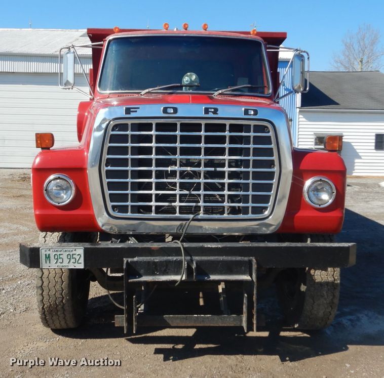 image for item GT9583 1978 Ford 800  dump truck