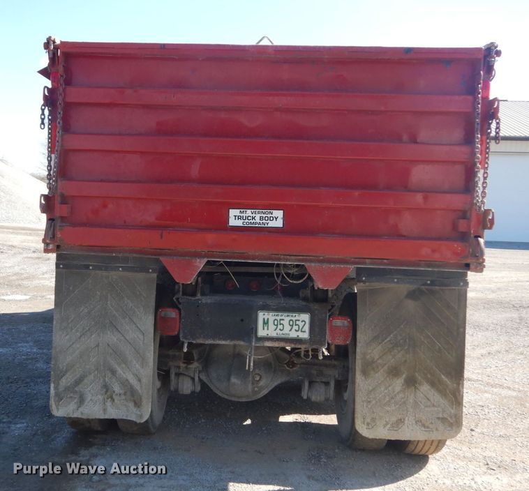 image for item GT9583 1978 Ford 800  dump truck