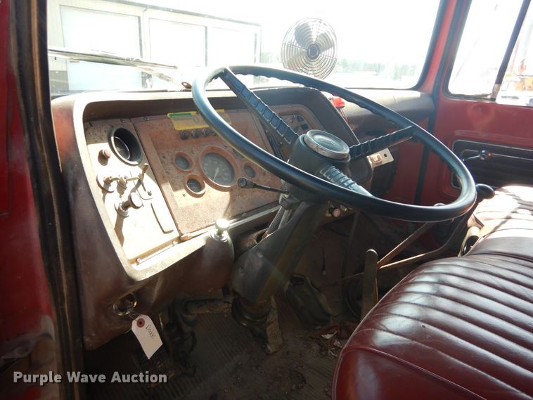 image for item GT9583 1978 Ford 800  dump truck