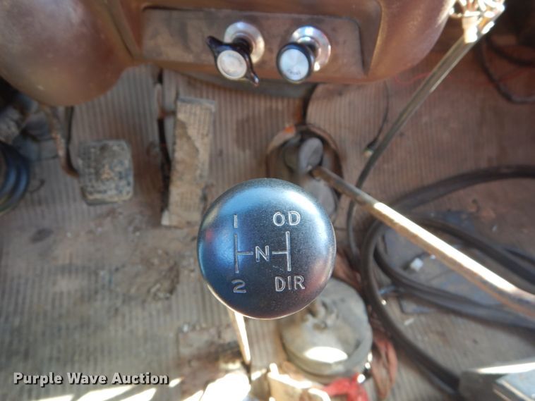 image for item GT9583 1978 Ford 800  dump truck