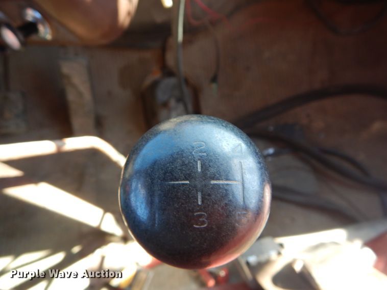 image for item GT9583 1978 Ford 800  dump truck