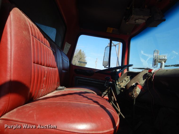 image for item GT9583 1978 Ford 800  dump truck