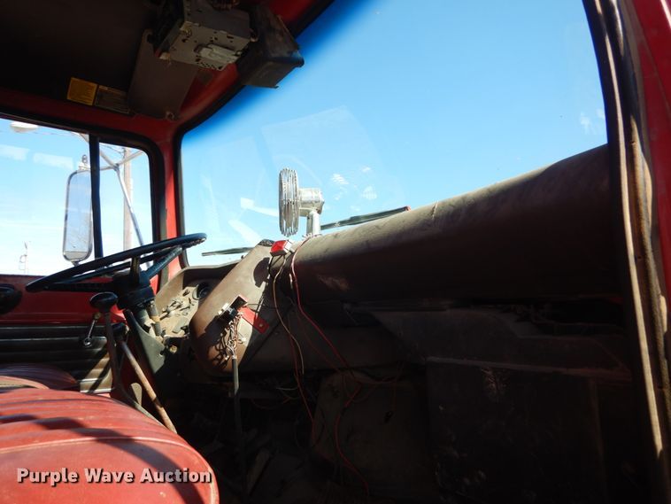 image for item GT9583 1978 Ford 800  dump truck