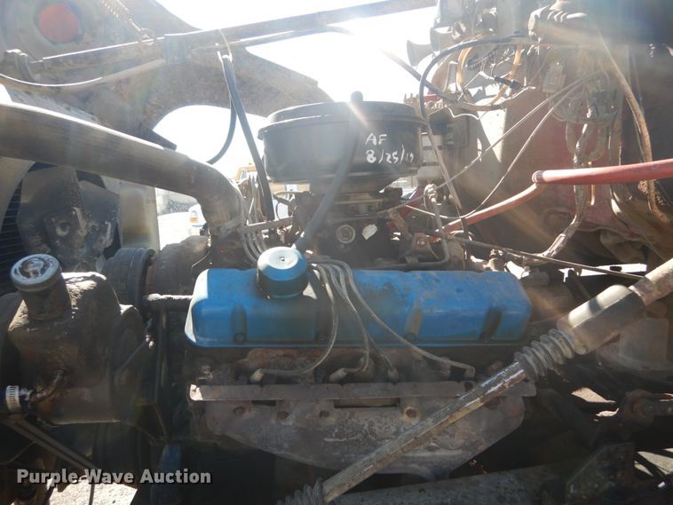 image for item GT9583 1978 Ford 800  dump truck