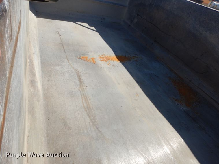 image for item GT9583 1978 Ford 800  dump truck