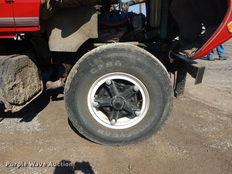 image for item GT9583 1978 Ford 800  dump truck