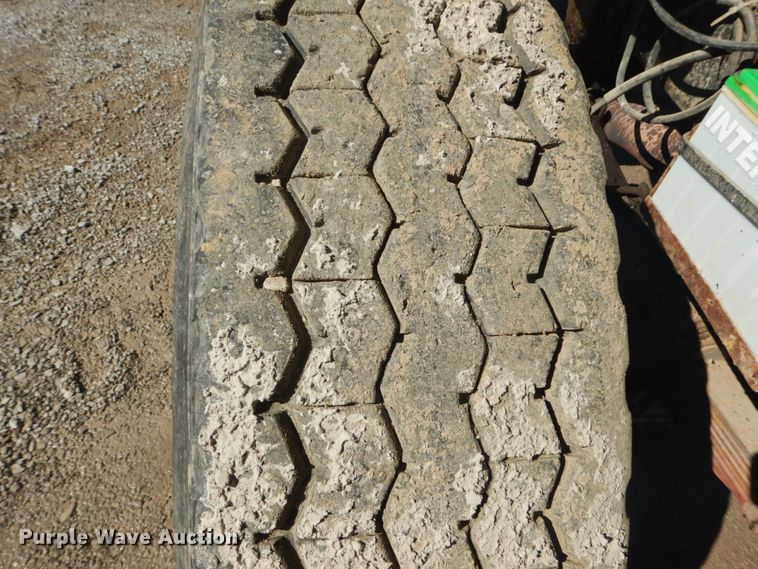 image for item GT9583 1978 Ford 800  dump truck