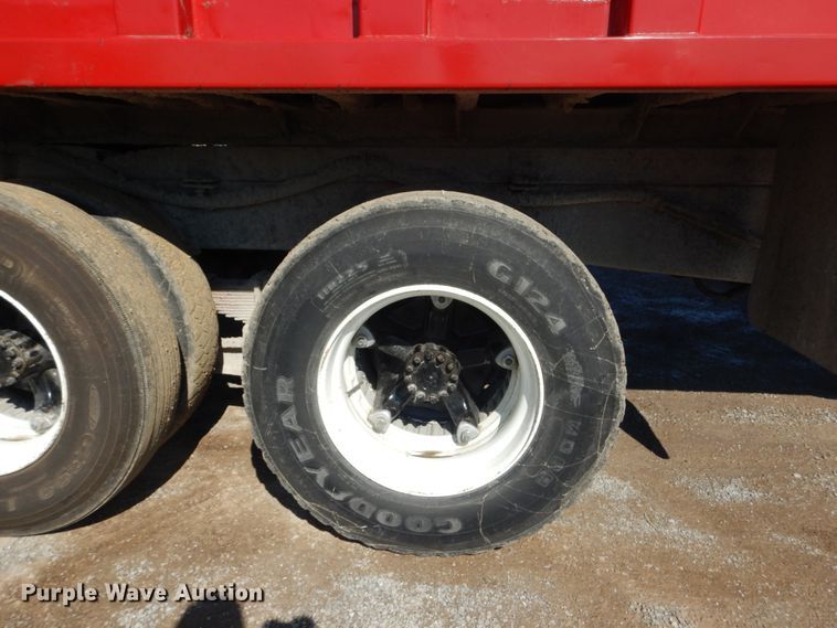 image for item GT9583 1978 Ford 800  dump truck