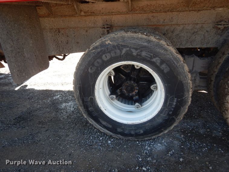 image for item GT9583 1978 Ford 800  dump truck