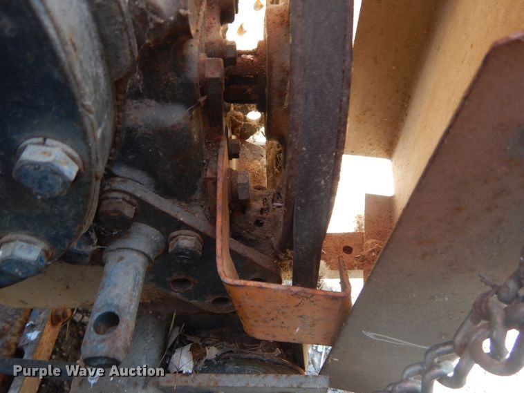 image for item GT9587 Kubota L185  tractor