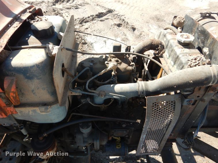 image for item GT9587 Kubota L185  tractor