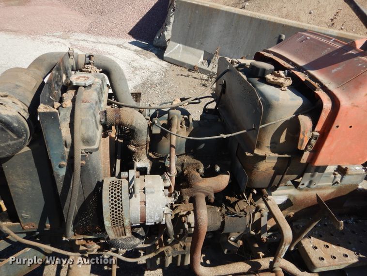 image for item GT9587 Kubota L185  tractor