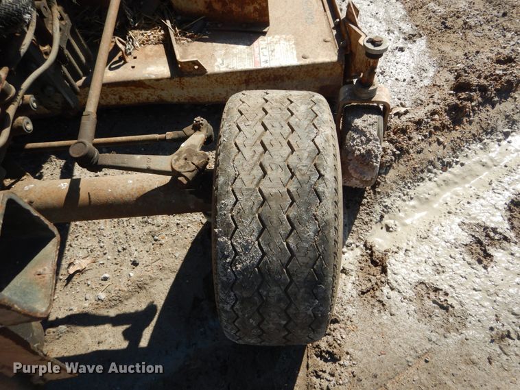 image for item GT9587 Kubota L185  tractor