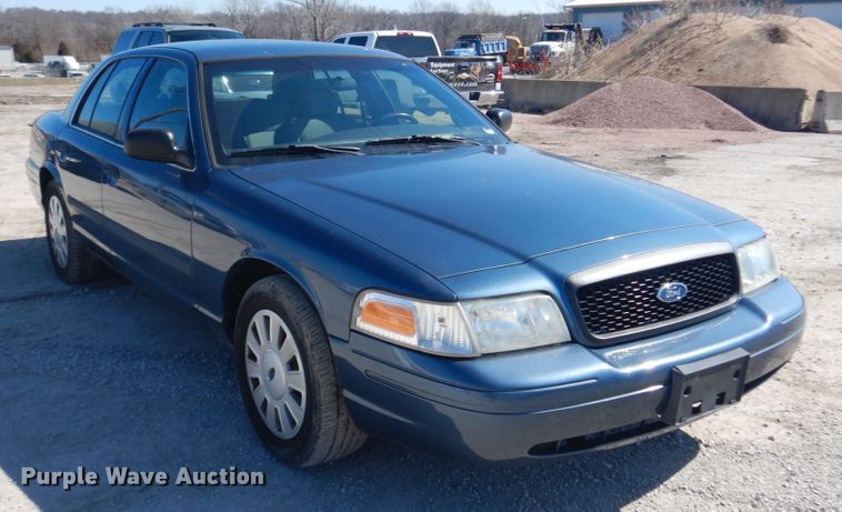 image for item GT9588 2010 Ford Crown Victoria Police Interceptor