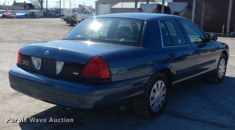 image for item GT9588 2010 Ford Crown Victoria Police Interceptor