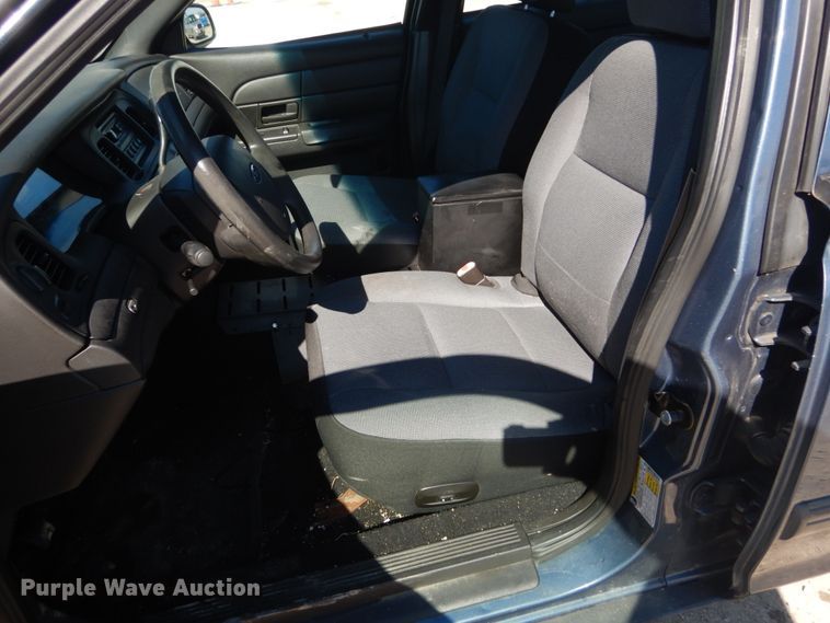 image for item GT9588 2010 Ford Crown Victoria Police Interceptor