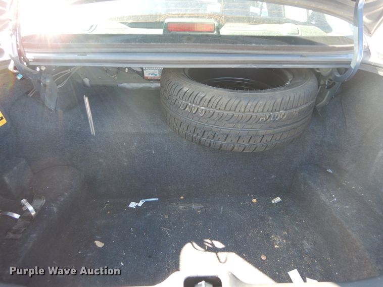 image for item GT9588 2010 Ford Crown Victoria Police Interceptor