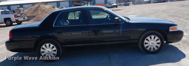 image for item GT9589 2010 Ford Crown Victoria Police Interceptor
