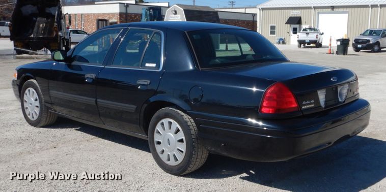 image for item GT9589 2010 Ford Crown Victoria Police Interceptor